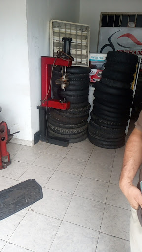 Montallantas y taller Servicely