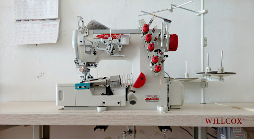 MULTICOSER SINGER MULTICOSER SINGER